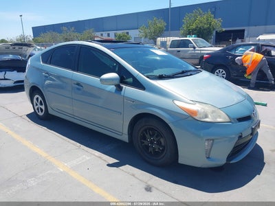 TOYOTA PRIUS 2012
