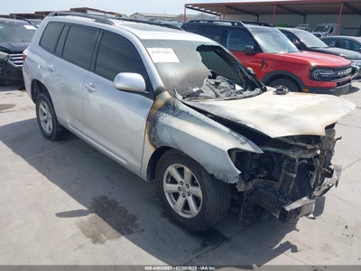 TOYOTA HIGHLANDER 2010