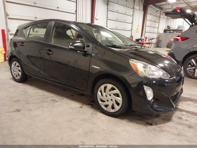TOYOTA PRIUS C 2015
