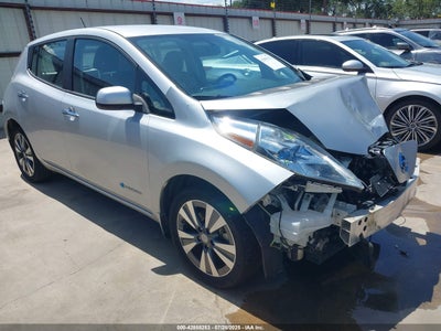 NISSAN LEAF 2015