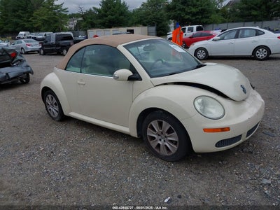 VOLKSWAGEN NEW BEETLE 2008