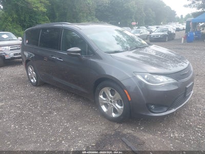 CHRYSLER PACIFICA 2018