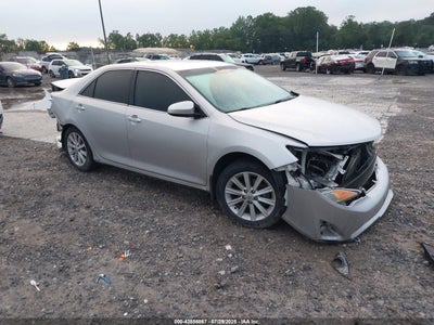 TOYOTA CAMRY 2012