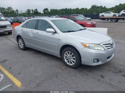 TOYOTA CAMRY 2011
