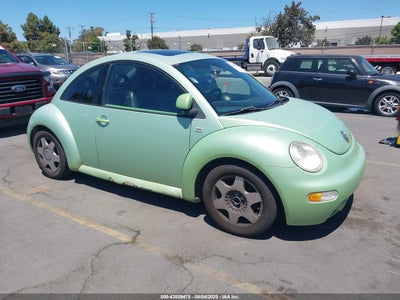 VOLKSWAGEN NEW BEETLE 2000