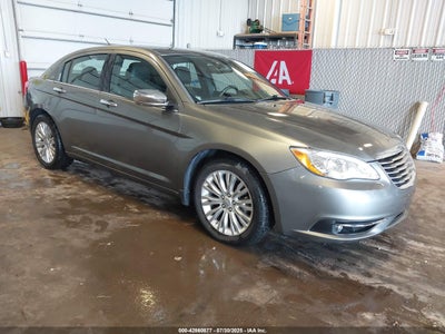 CHRYSLER 200 2011