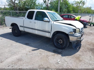 TOYOTA TUNDRA 2001