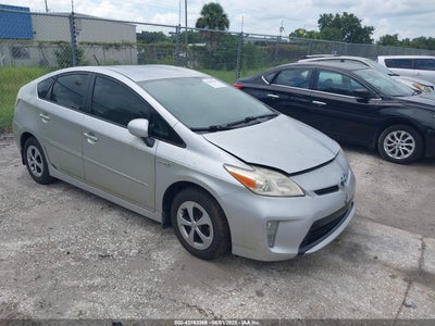 TOYOTA PRIUS 2013