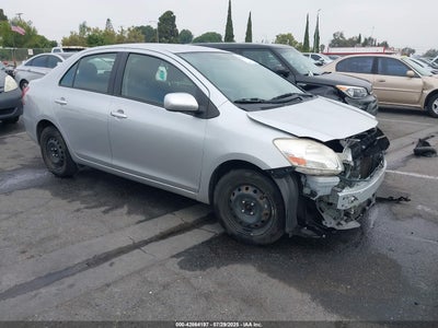TOYOTA YARIS 2012