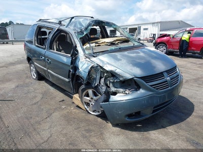 DODGE CARAVAN 2005