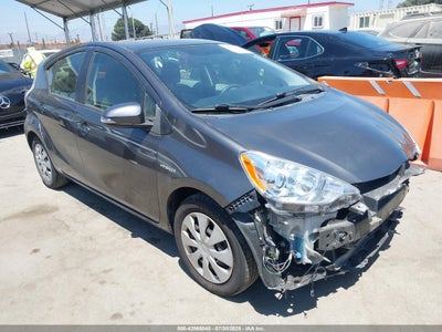 TOYOTA PRIUS C 2013
