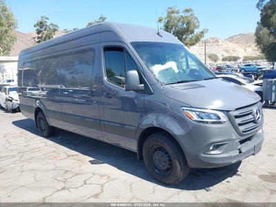 MERCEDES-BENZ SPRINTER 2500 2025