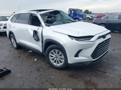TOYOTA GRAND HIGHLANDER 2025