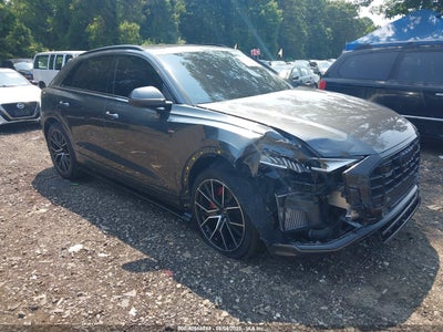 AUDI Q8 2022