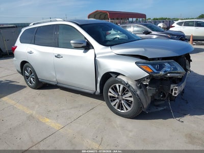 NISSAN PATHFINDER 2017