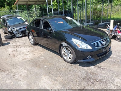 INFINITI Q40 2015