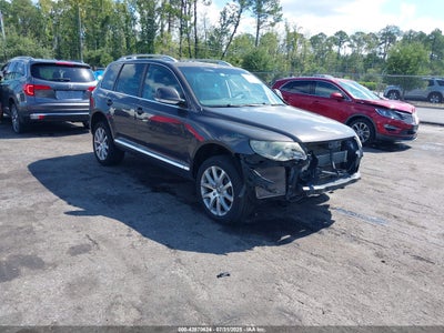VOLKSWAGEN TOUAREG 2010