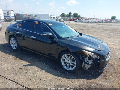 NISSAN MAXIMA 2010
