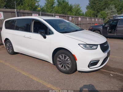 CHRYSLER PACIFICA HYBRID 2024