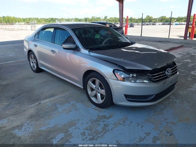 VOLKSWAGEN PASSAT 2014