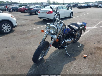 SUZUKI VL800 2002