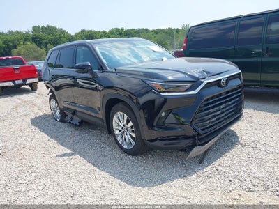 TOYOTA GRAND HIGHLANDER 2025