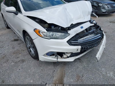 FORD FUSION HYBRID 2017