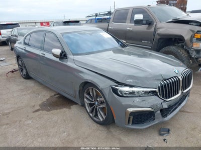 BMW M760I 2021