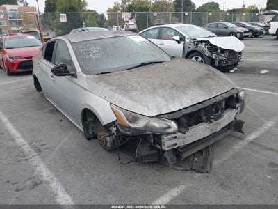 NISSAN ALTIMA 2019