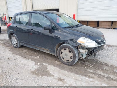NISSAN VERSA 2011