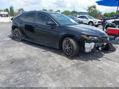 TOYOTA CAMRY 2023