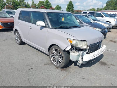 SCION XB 2011