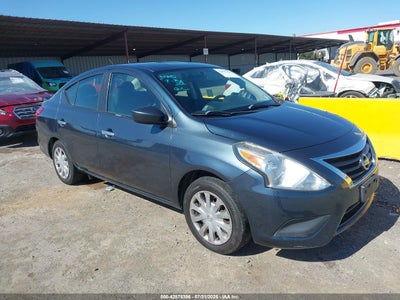 NISSAN VERSA 2016