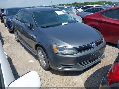 VOLKSWAGEN JETTA HYBRID 2013