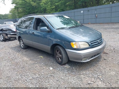 TOYOTA SIENNA 2002