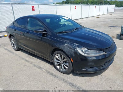 CHRYSLER 200 2015
