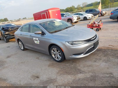 CHRYSLER 200 2015