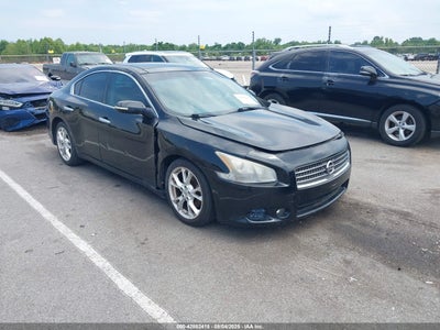 NISSAN MAXIMA 2012