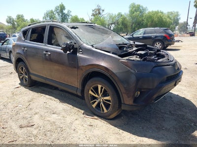 TOYOTA RAV4 2018