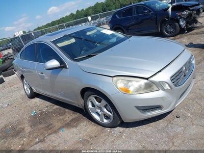 VOLVO S60 2012
