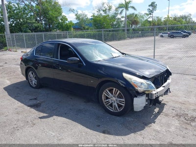 INFINITI Q40 2015