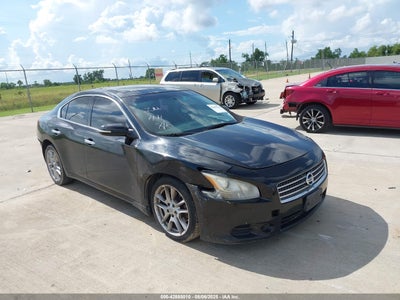 NISSAN MAXIMA 2011