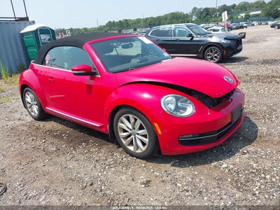 VOLKSWAGEN BEETLE 2014