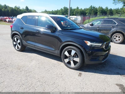 VOLVO XC40 2019