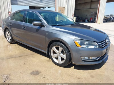 VOLKSWAGEN PASSAT 2015