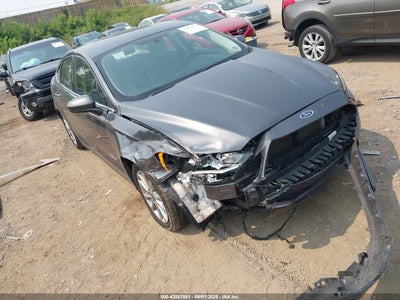 FORD FUSION HYBRID 2017