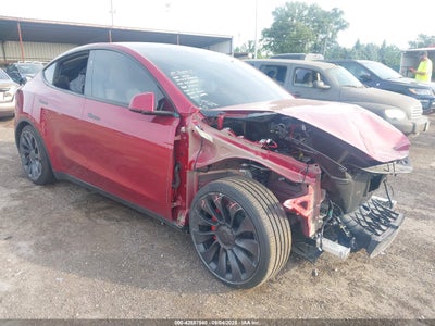 TESLA MODEL Y 2024