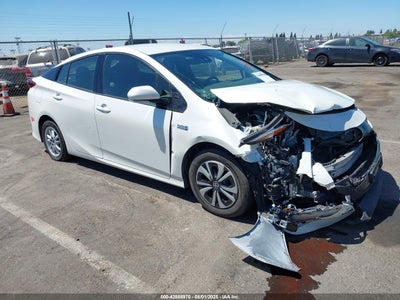 TOYOTA PRIUS PRIME 2018
