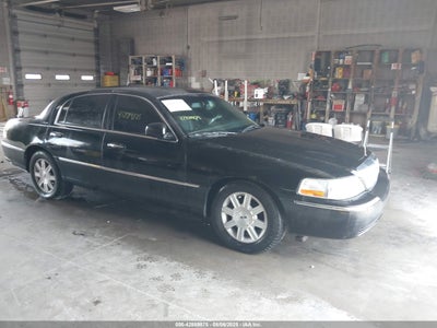 LINCOLN TOWN CAR 2007
