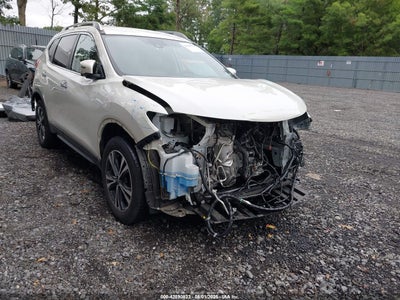 NISSAN ROGUE 2019